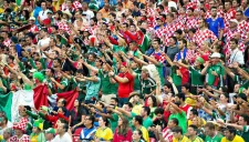 Aficionados se preparan para gritarle al arquero en el Mundial de 2014