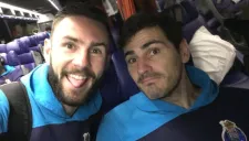 Casillas y Layún posan en una selfie