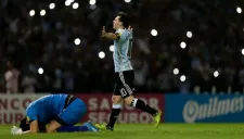 Lionel Messi festejando su anotación contra Bolivia