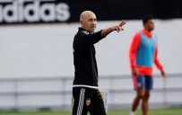 Ayestarán comanda la práctica del Valencia