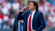 Matías ALmeyda durante el partido contra Puebla