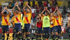 Los jugadores de Morelia agradecen a su afición que los acompañó al Jalisco