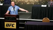 Dana White en conferencia de prensa