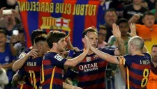 Jugadores de Barcelona festejan una victoria