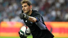 Iker Casillas, durante un encuentro con el Porto