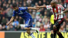 Costa compite por el esférico en duelo contra Sunderland
