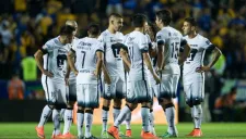 Jugadores de Pumas después de un partido