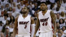 Udonis Haslem y Dwyane Wade durante el encuentro contra Raptors