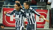 Aldo de Nigris festeja gol contra dorados