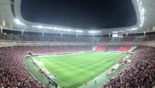Aficionados previo al partido en el Estadio Chivas