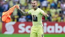 Benedetto celebra tras el título de América en Concachampions