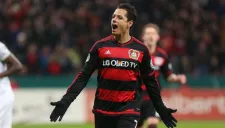 Javier 'Chicharito' Hernández festeja un gol con el Bayer Leverkusen