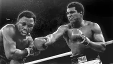 Muhammad Ali en una pelea con Joe Frazier