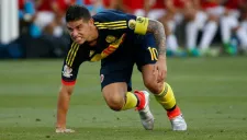 James se lamenta tras sufrir una falta