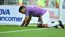 Silvio Romero sufre en juego de Jaguares