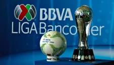 Trofeo y balón de la Liga MX