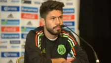 Oribe en conferencia de prensa con el Tri