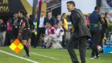 Juan Carlos Osorio da indicaciones en partido del Tri