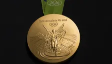 La medalla de oro que será entregada en Rio 2016