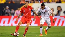 Paolo Guerrero y Jeison Murillo, durante el partido de Cuartos de Final de la CA