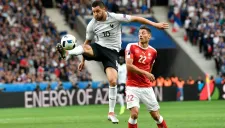 Gignac baja el esférico de manera soberbia vs Suiza