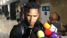 Gallese habla con los medios a su llegada a Veracruz