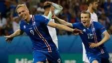 Sigthórsson, festejando su anotación contra Inglaterra