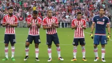 Jugadores de Chivas, antes del partido