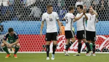 Los alemanes celebran uno de los goles frente a Irlanda del Norte