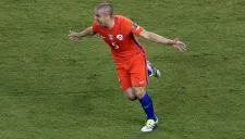 Francisco Silva festeja anotación del penalti que dio a Chile la Copa América Centenario