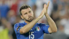 Andrea Barzagli agradece a la afición apoyo contra Alemania