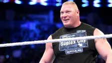 Brock Lesnar en una función de Monday Night Raw