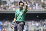 Ramos sanciona falta en juego de Liga MX