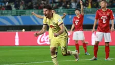 Oribe Peralta celebra un gol en el Mundial de Clubes 2015
