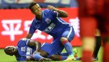 Demba se duele tras sufrir fractura