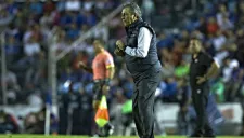 Tomás Boy, durante partido de Cruz Azul como local