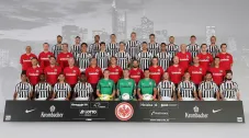 Foto oficial del Eintracht Frankfurt para la temporada 2016-2017