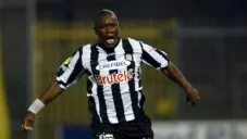 Lokaso-Lokembo, durante un partido