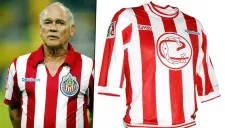 Chava Reyes con la camiseta de su homenaje