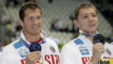 Lobíntsev y Morózov en una competencia de FINA