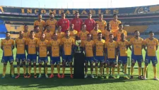 La plantilla de Tigres se toma la foto oficial del A2016