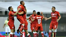 Toluca festeja su gol contra el América