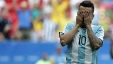 Correa se lamenta tras fallar penalti contra Honduras