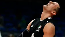 Carlos Guerra se lamenta tras derrota contra Canadá