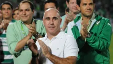 Pony Ruíz, en un homenaje con Santos Laguna