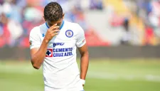 Joao Rojas se lamenta en juego contra Gallos Blancos