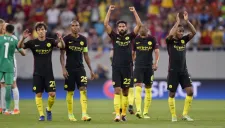 Jugadores del Manchester City festejan goleada contra Steaua