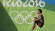Germán Sánchez durante uno de sus clavados