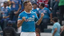 Chaco Giménez en un partido de Cruz Azul