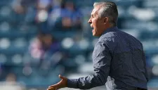 Sergio Bueno durante partido de la J9 en Apertura 2015